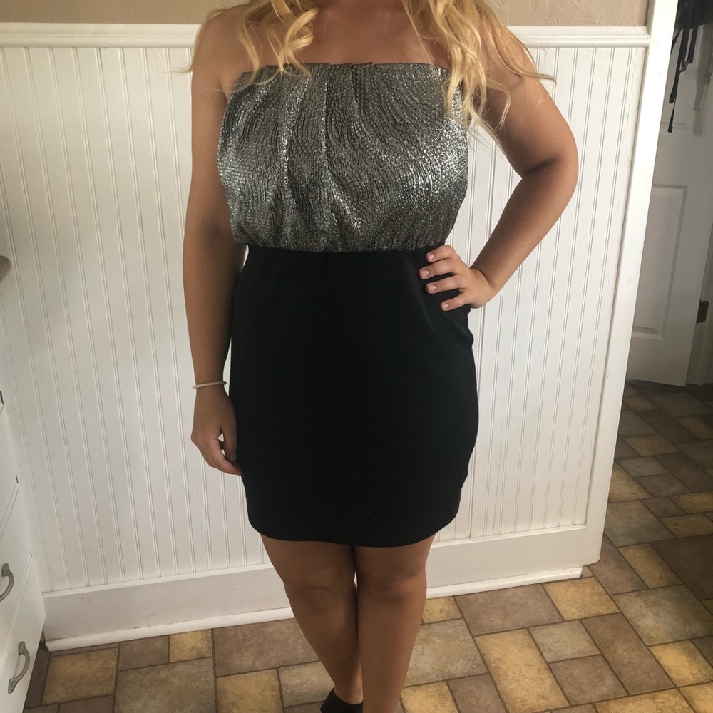 Forever 21 black and silver strapless dress size M